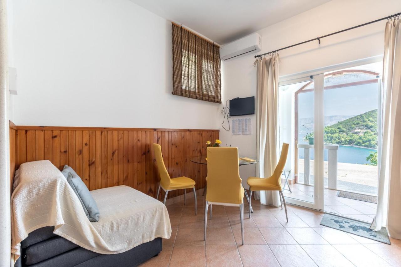 Apartments Darija Pucisca Ngoại thất bức ảnh